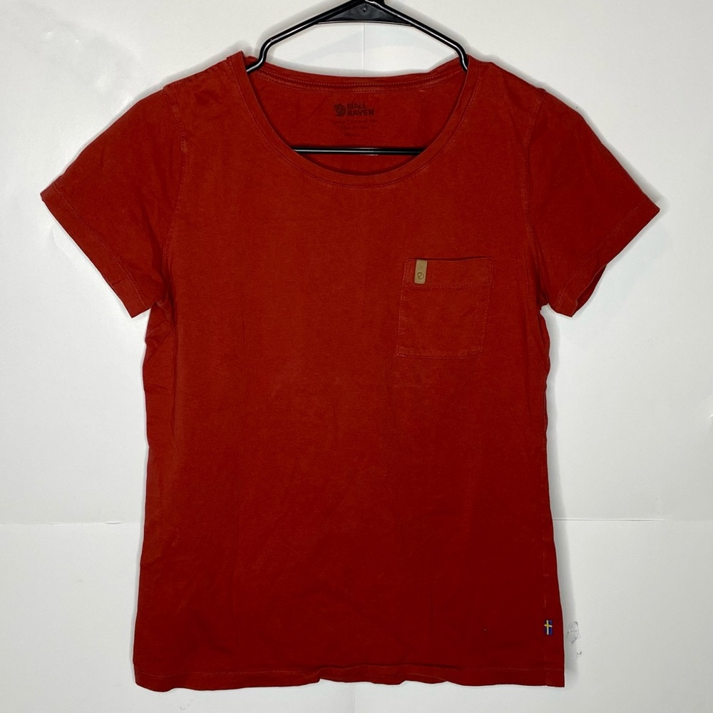 Fjall Raven brick red pocket tee t shirt S